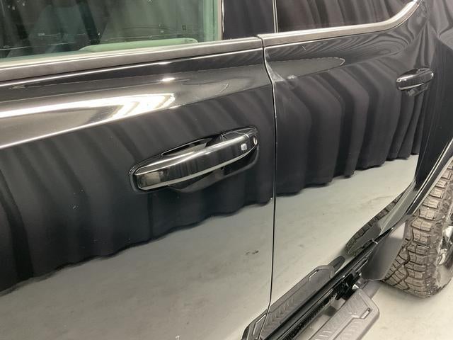 2024 GMC HUMMER EV SUV 2X