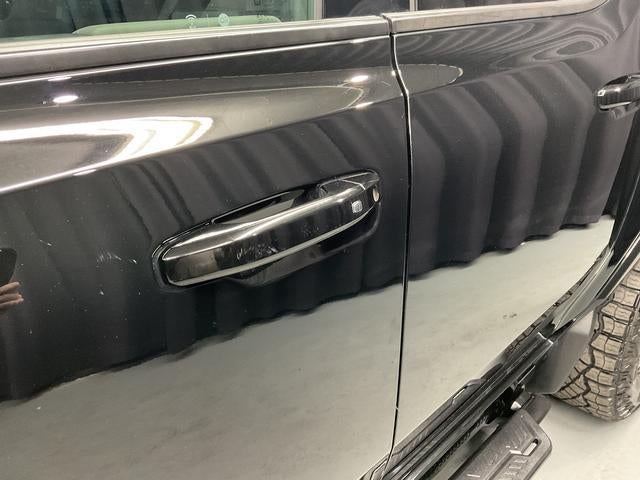 2024 GMC HUMMER EV SUV 2X