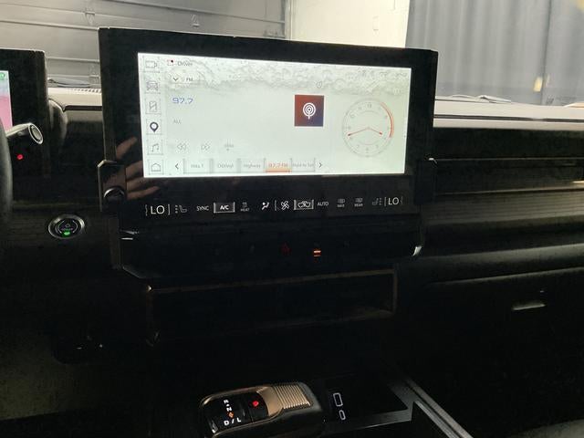 2025 GMC HUMMER EV SUV 2X