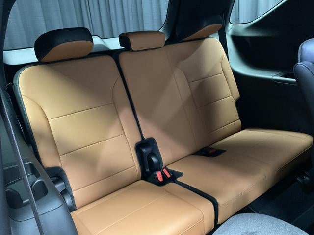 2027 Chevrolet Traverse Z71 - Photo 17