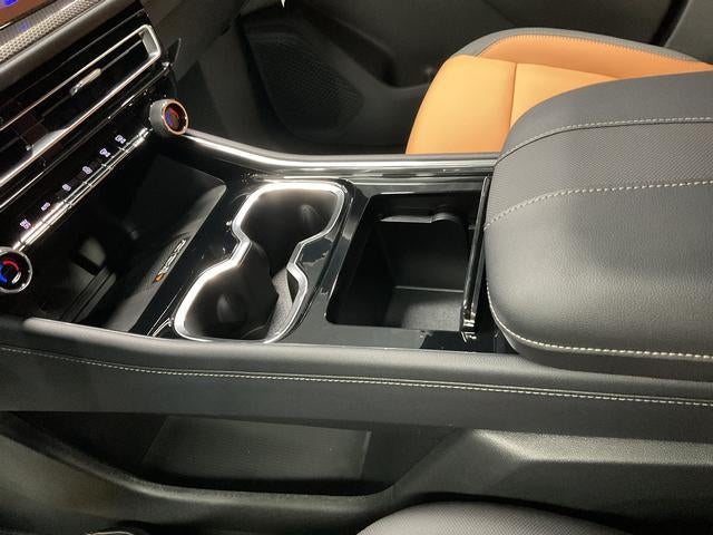 2027 Chevrolet Traverse Z71 - Photo 26
