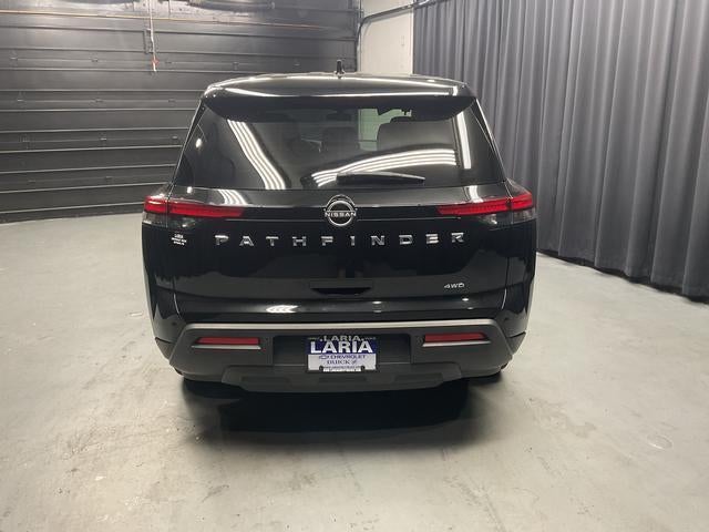 2022 Nissan Pathfinder S