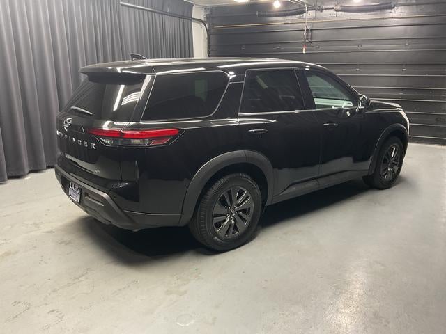 2022 Nissan Pathfinder S