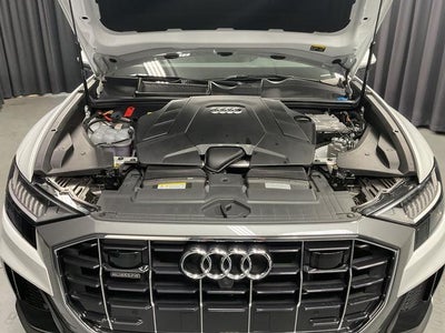 2023 Audi Q8 Premium Plus