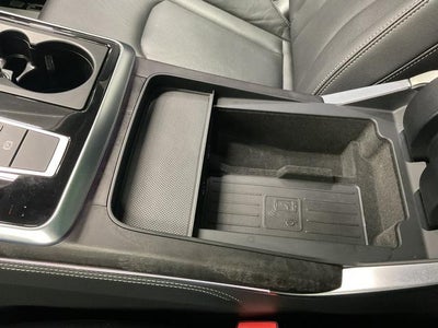 2023 Audi Q8 Premium Plus
