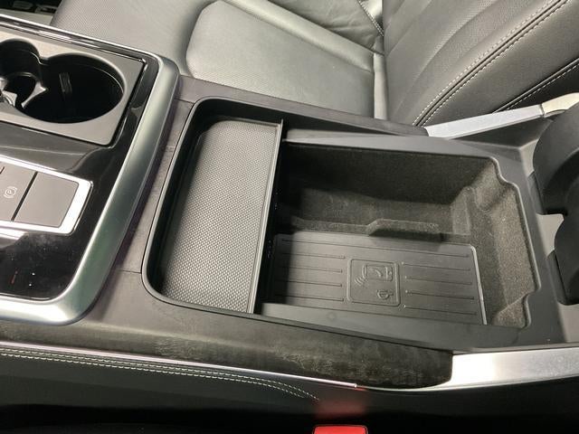 2023 Audi Q8 Premium Plus