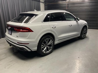 2023 Audi Q8 Premium Plus